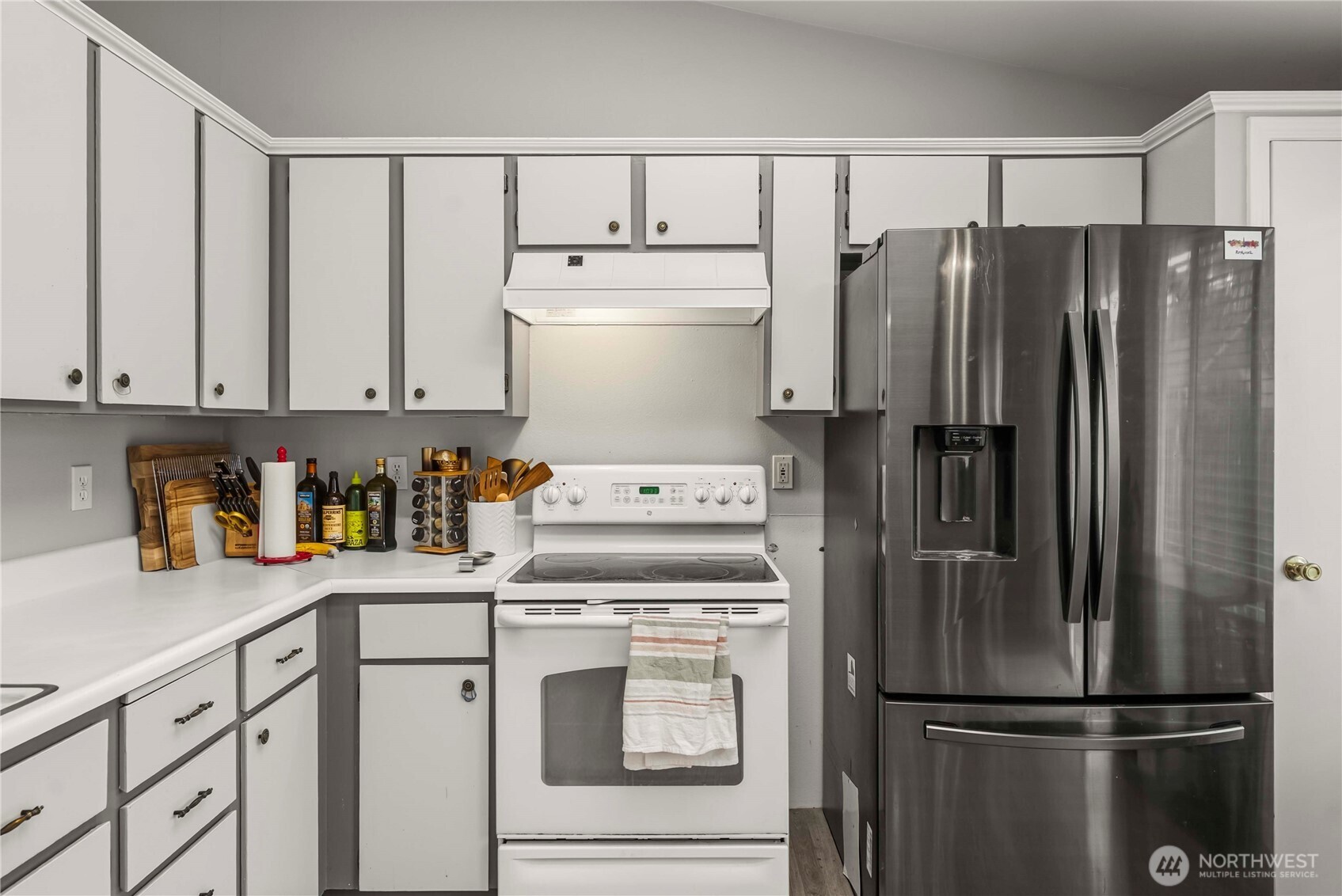3414 NE Westchester Street , Bremerton, WA 98311