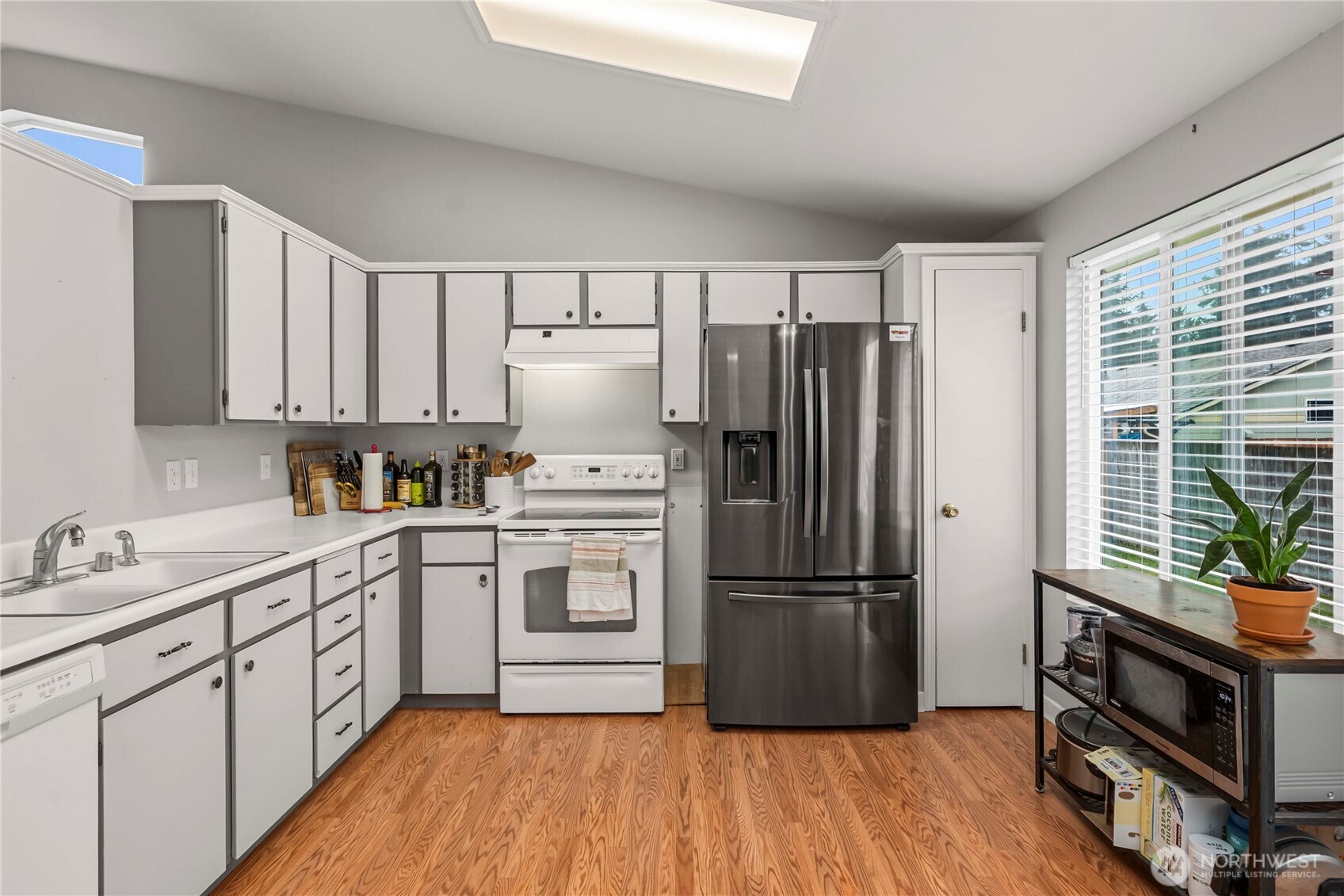 3414 NE Westchester Street , Bremerton, WA 98311