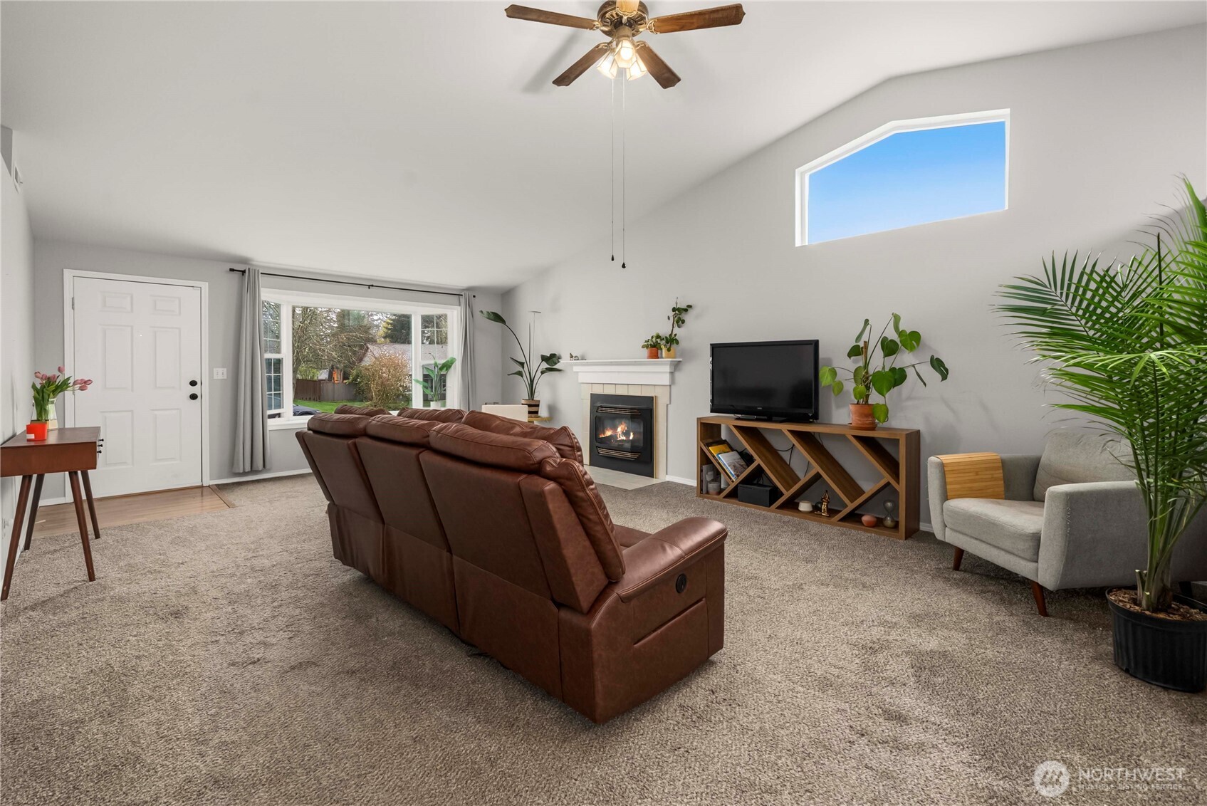 3414 NE Westchester Street , Bremerton, WA 98311