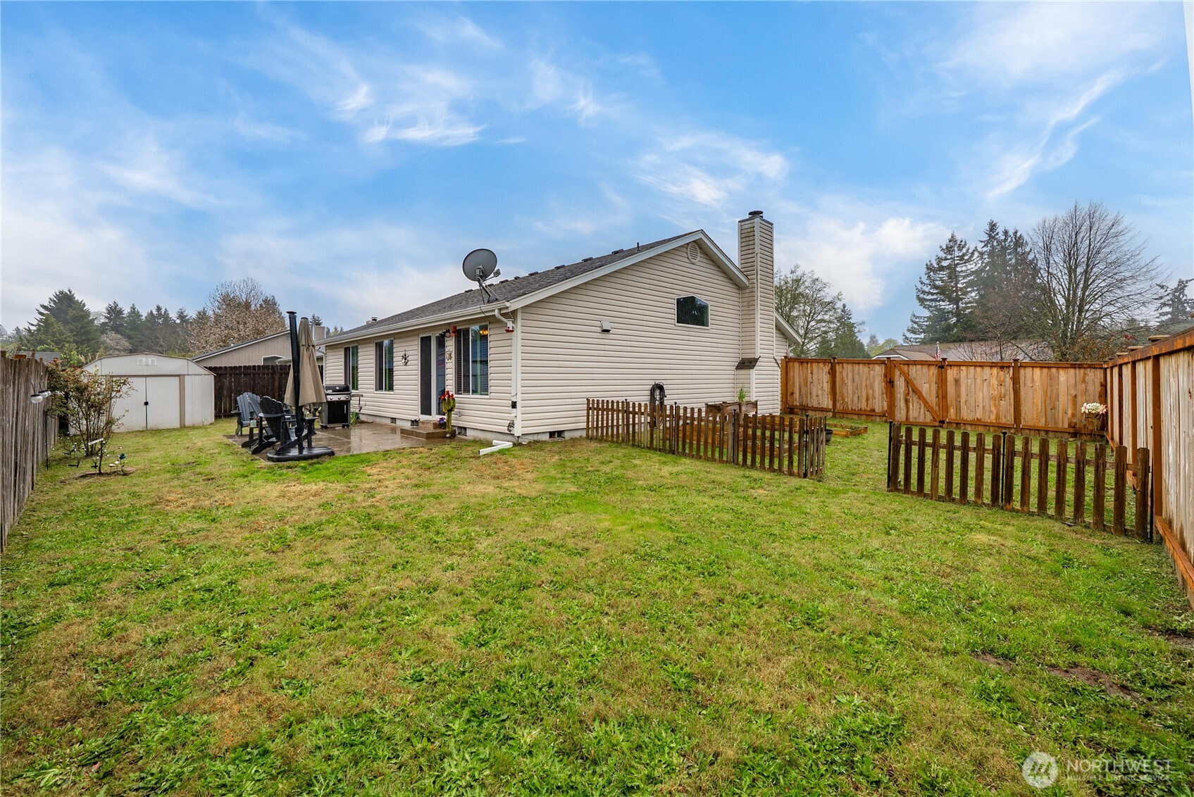 3414 NE Westchester Street , Bremerton, WA 98311