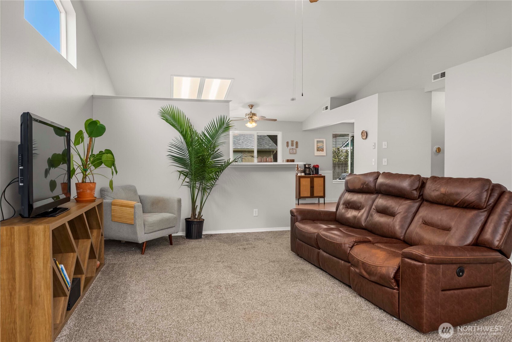 3414 NE Westchester Street , Bremerton, WA 98311