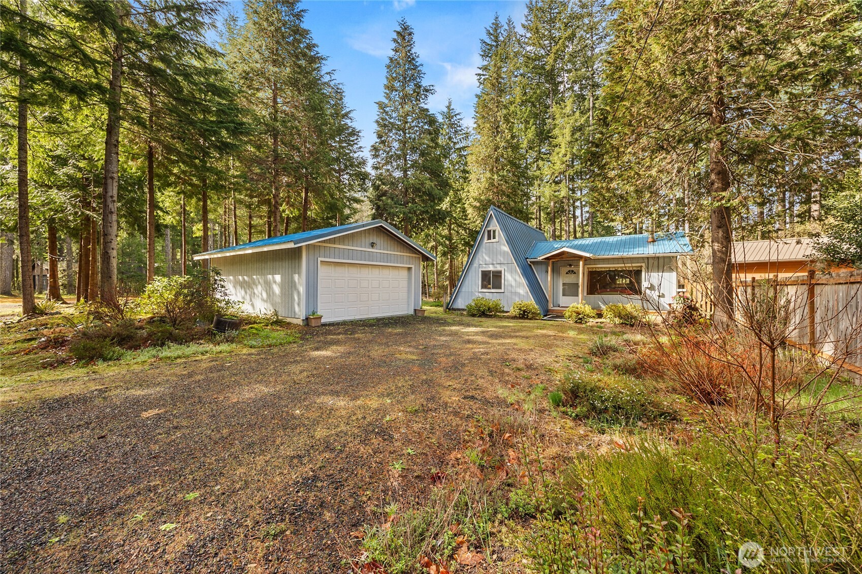 233 Mountain View Drive , Packwood, WA 98361