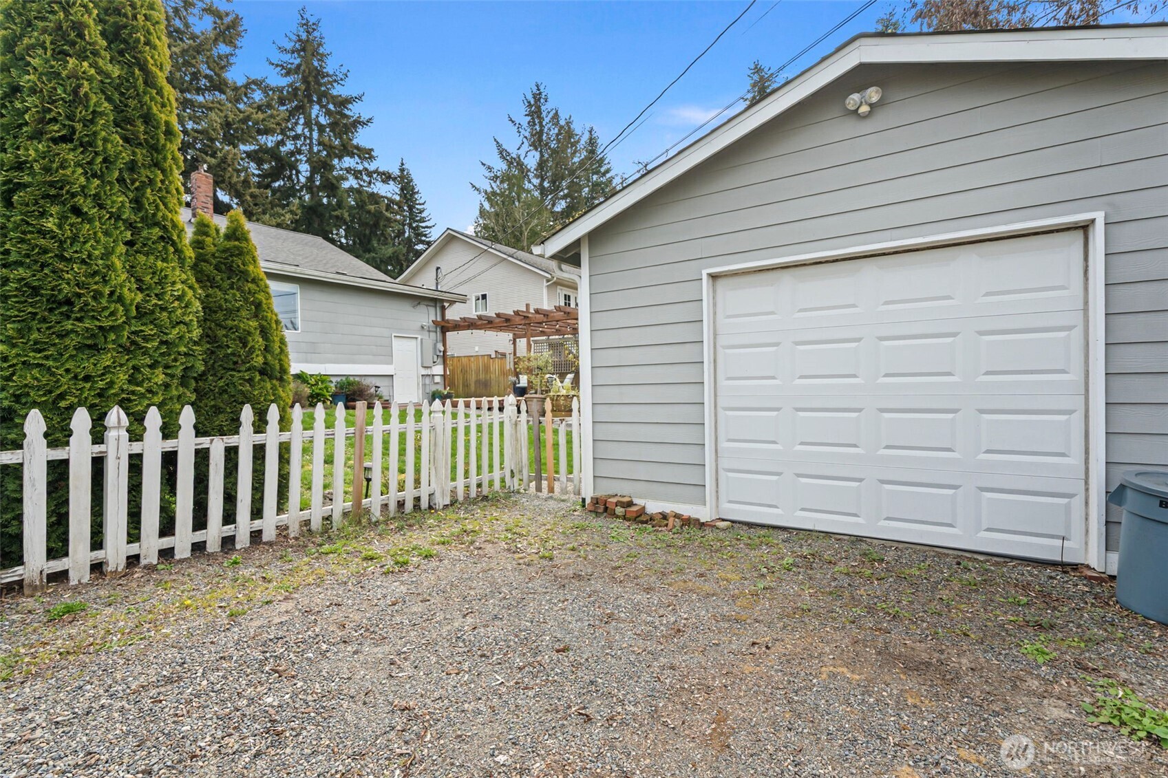 1402 S Mason Avenue , Tacoma, WA 98405