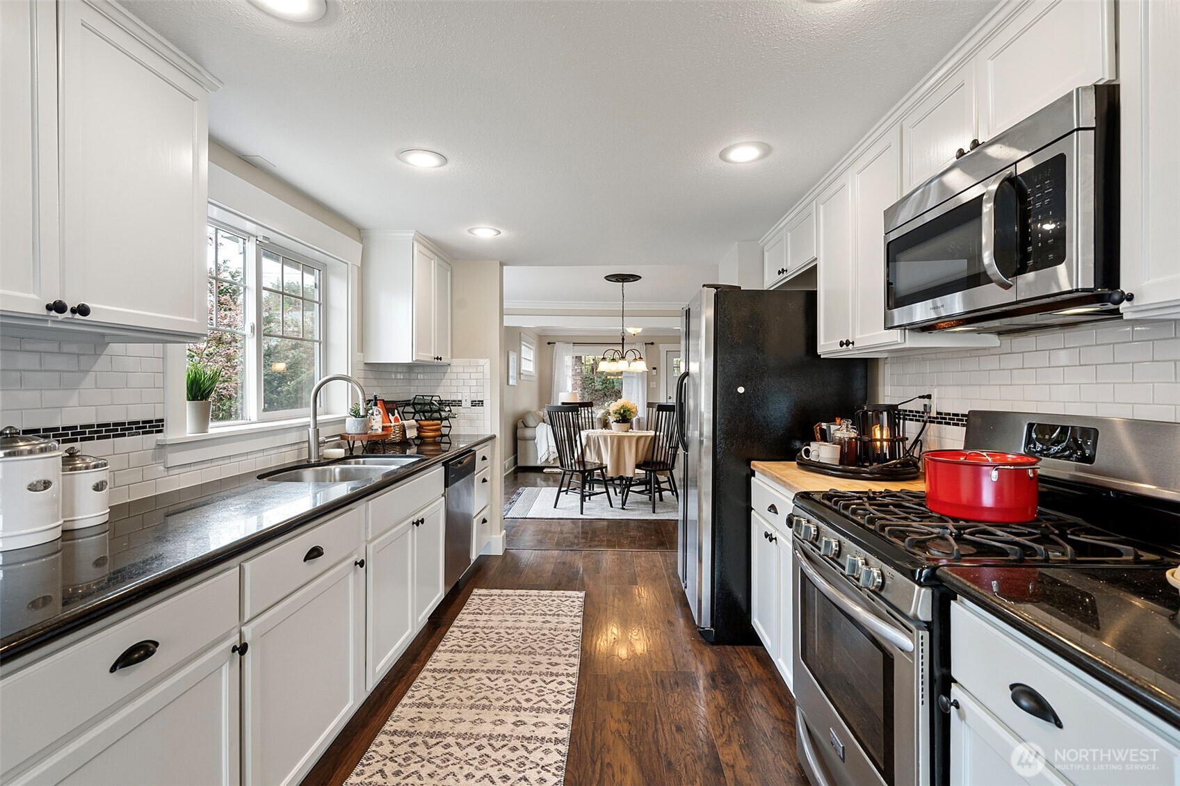 1402 S Mason Avenue , Tacoma, WA 98405