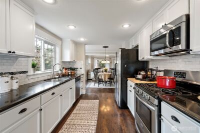 1402 S Mason Avenue , Tacoma, WA 98405 - Photo 8