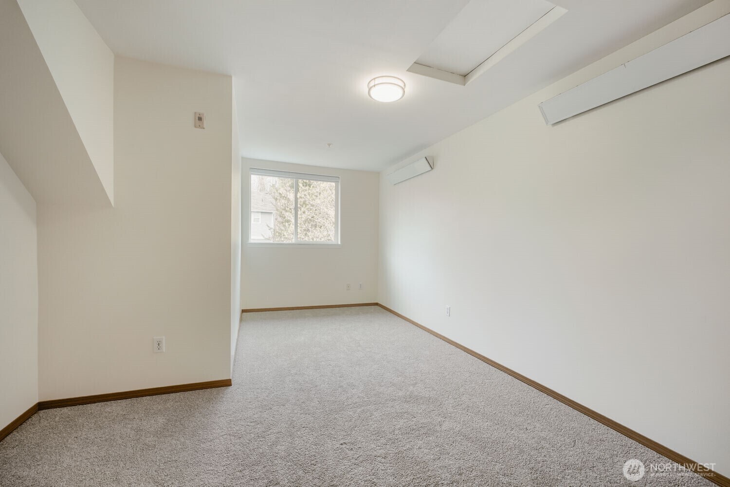 7710 Chicago Court S, Seattle, WA 98118