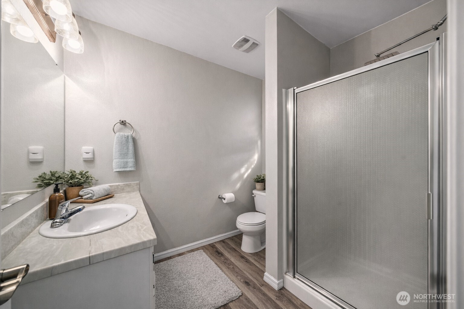 333 5th Street SE #7, Puyallup, WA 98372