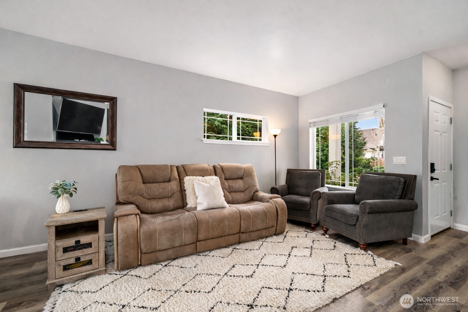 333 5th Street SE #7, Puyallup, WA 98372