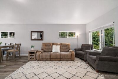 333 5th Street SE #7, Puyallup, WA 98372 - Photo 8