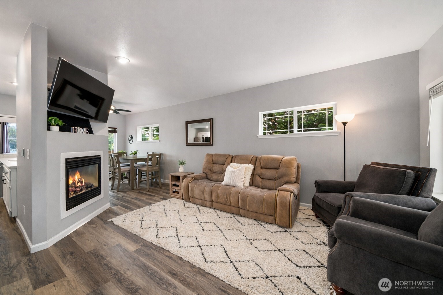 333 5th Street SE #7, Puyallup, WA 98372