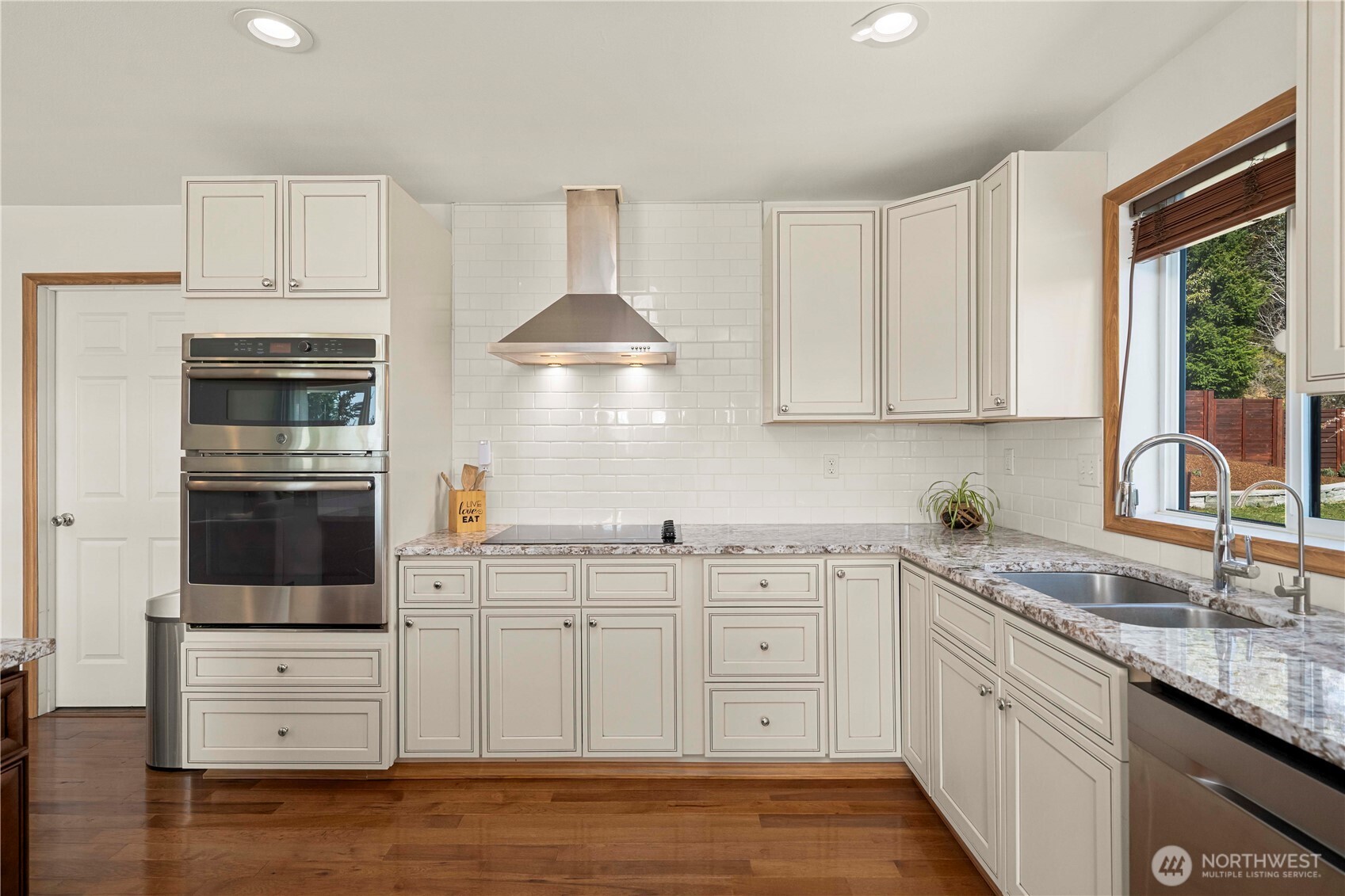 151 NE Myrlis Joy Drive , Tahuya, WA 98588