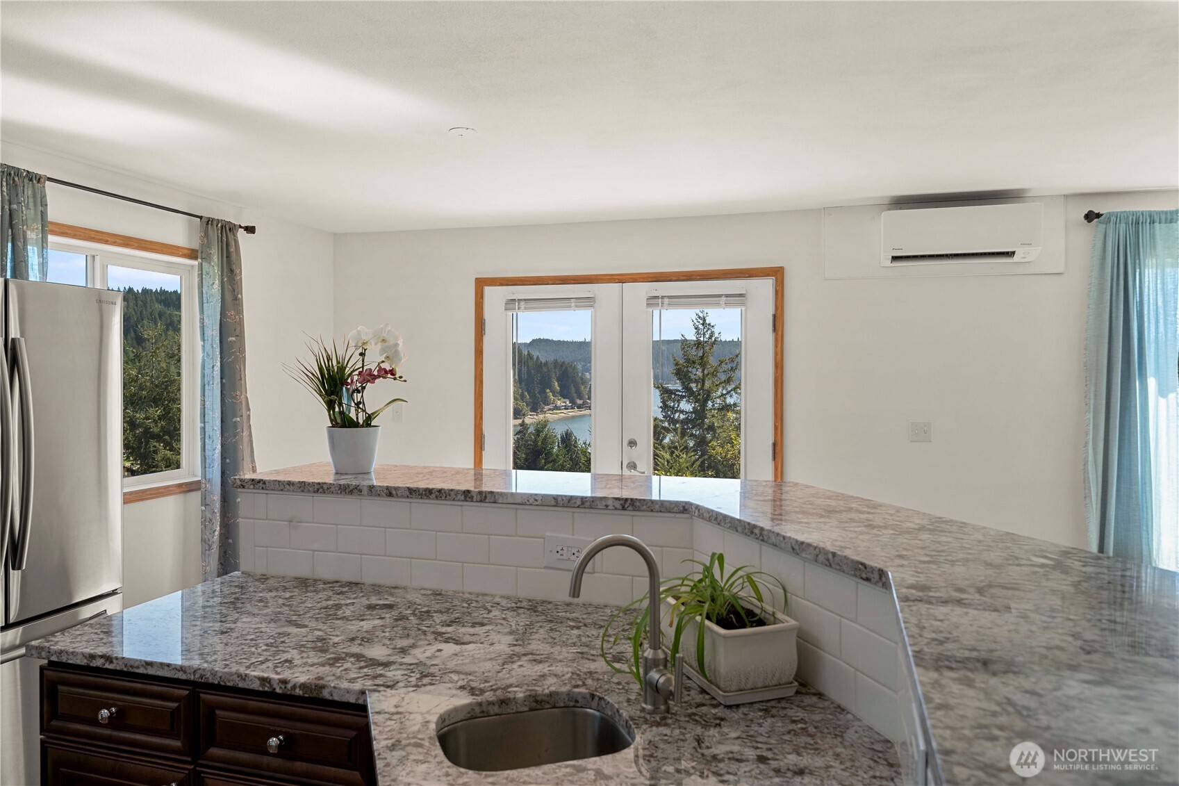 151 NE Myrlis Joy Drive , Tahuya, WA 98588