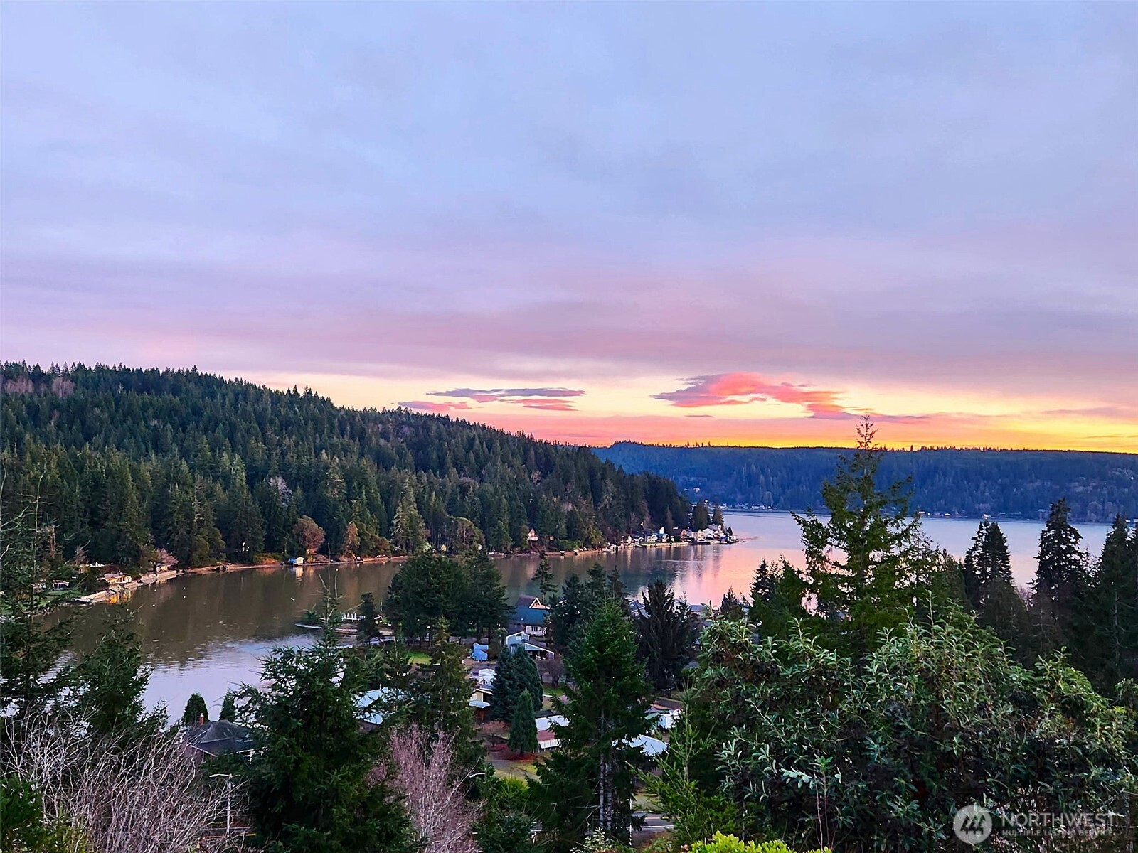 151 NE Myrlis Joy Drive , Tahuya, WA 98588
