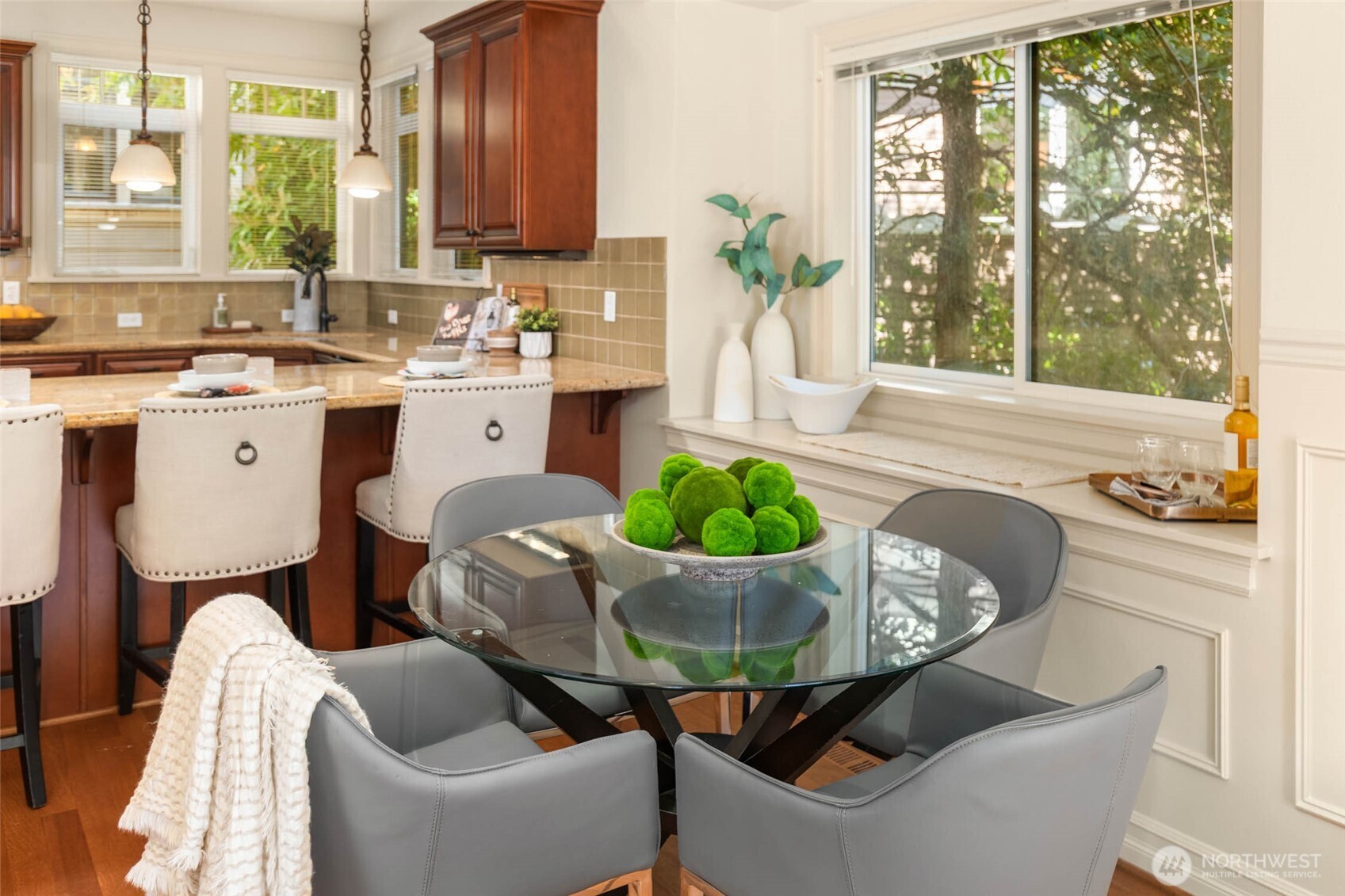 924 2nd Avenue W, Seattle, WA 98119