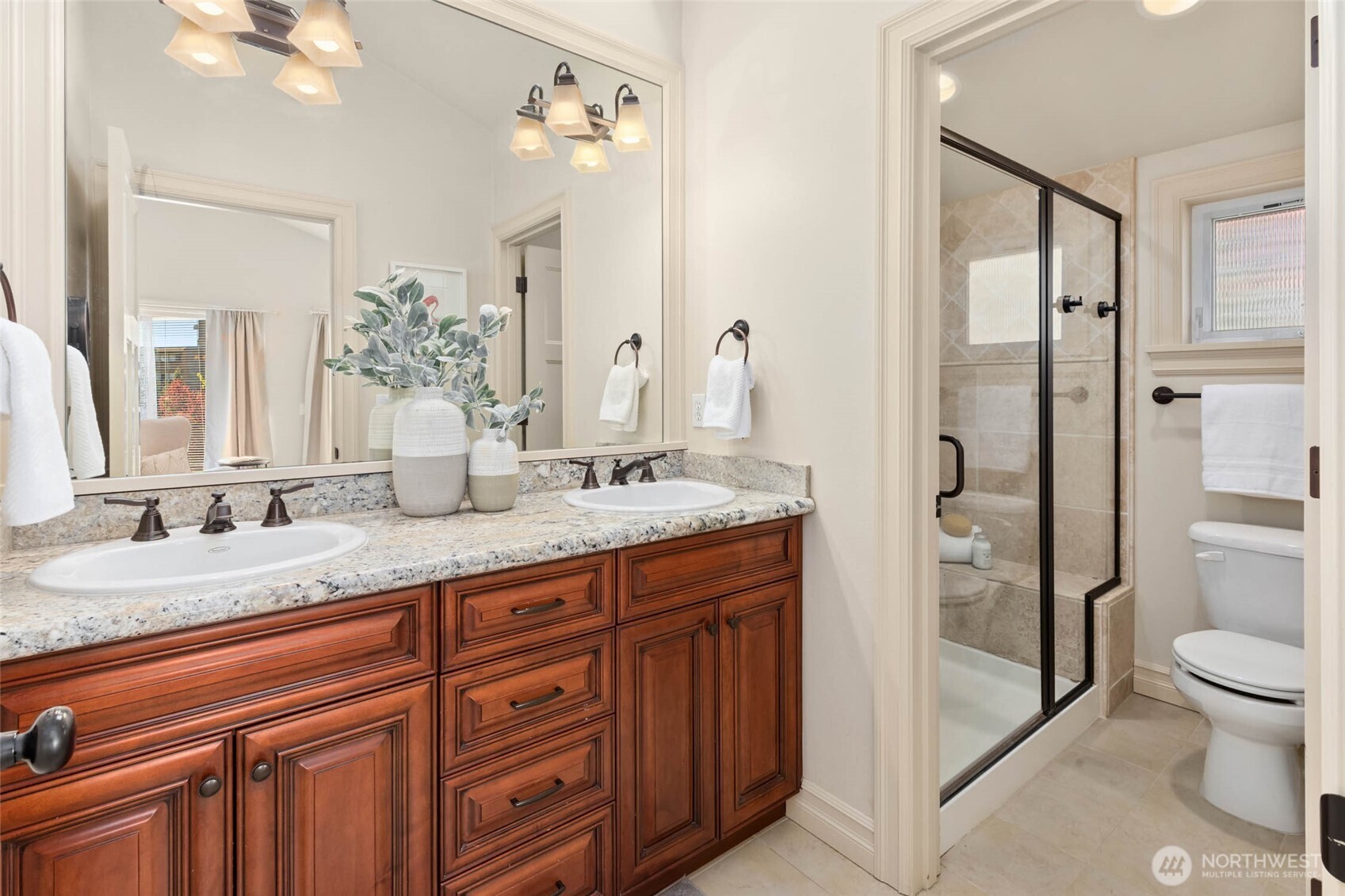 924 2nd Avenue W, Seattle, WA 98119