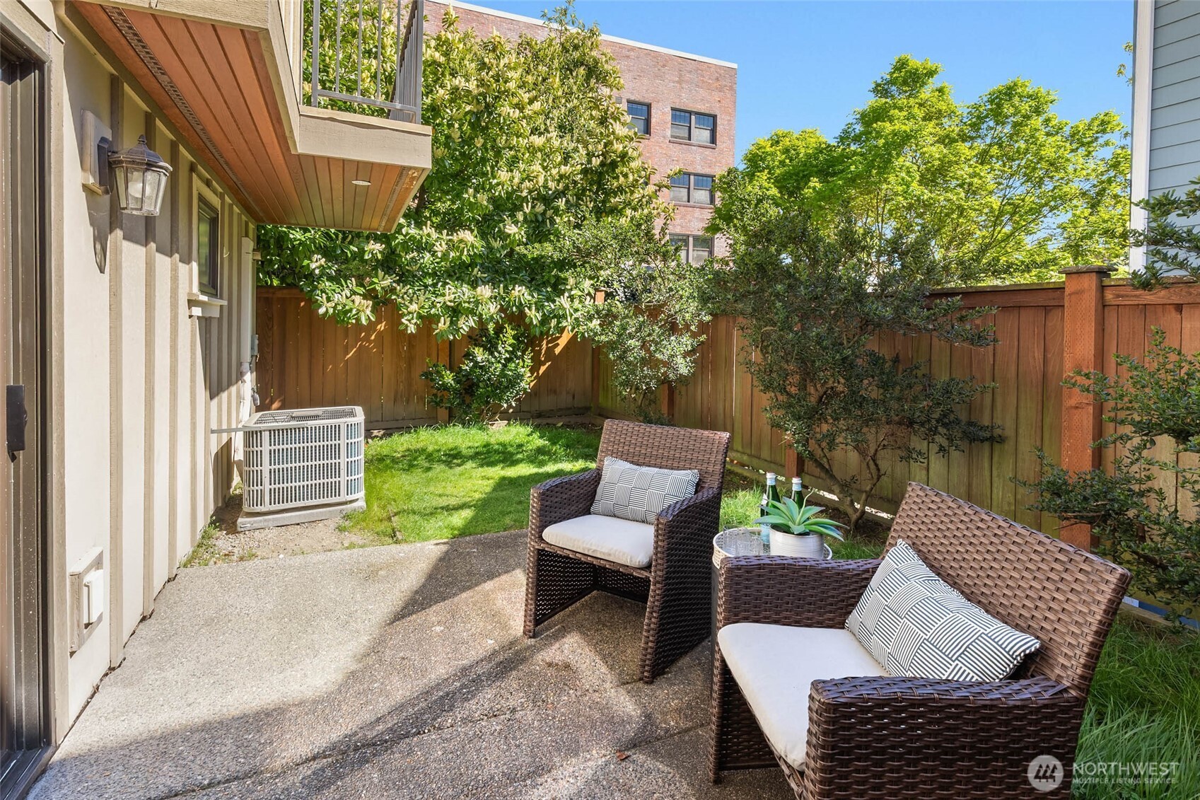 924 2nd Avenue W, Seattle, WA 98119