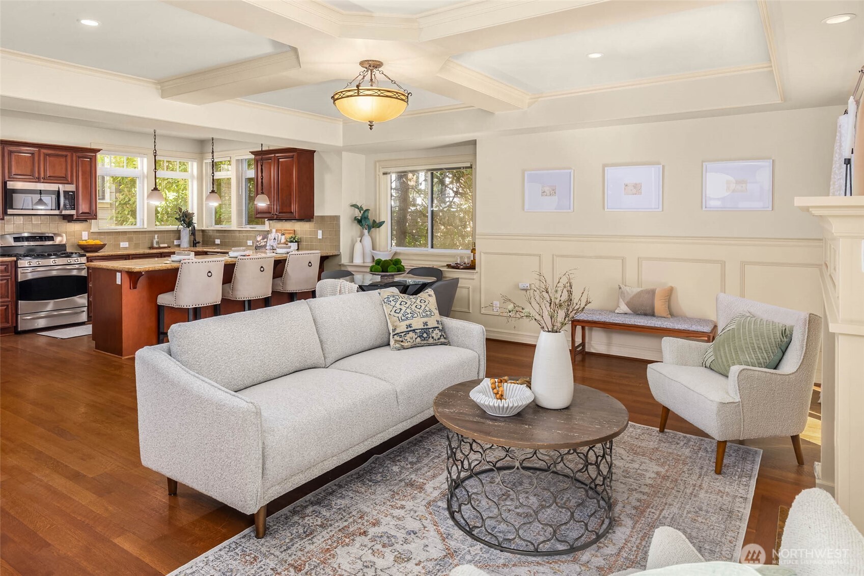 924 2nd Avenue W, Seattle, WA 98119