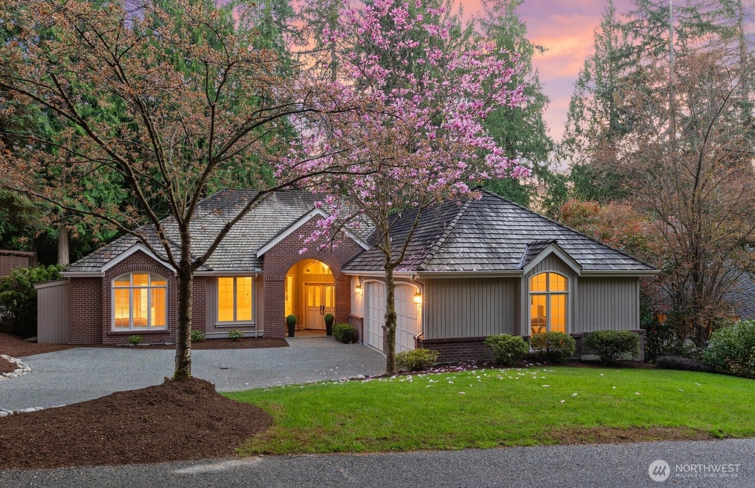 21819 NE 30th Place , Sammamish, WA 98074