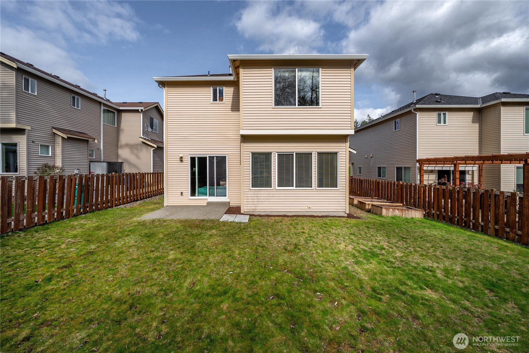 6225 Wesley Place SE, Auburn, WA 98092