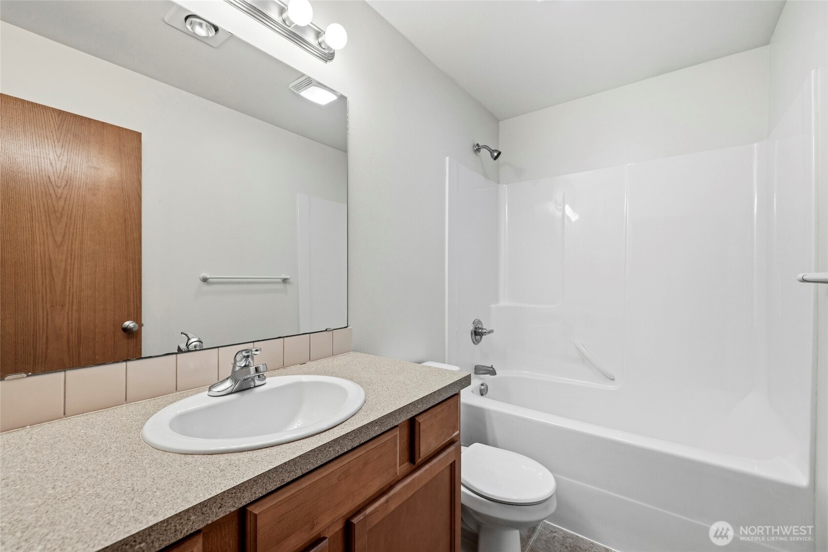 557 Neff Circle , Burlington, WA 98233