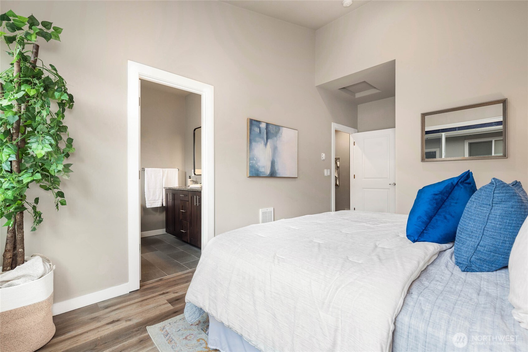 4414 Martin Luther King Jr Way S, Seattle, WA 98108