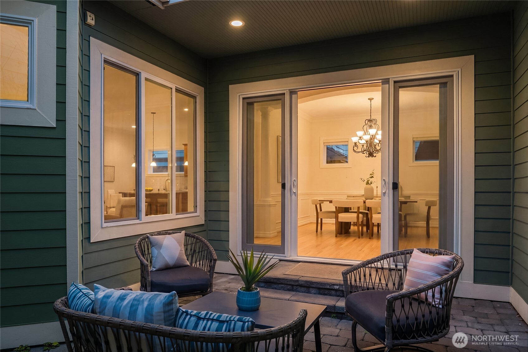 2455 30th Avenue NE, Issaquah, WA 98029