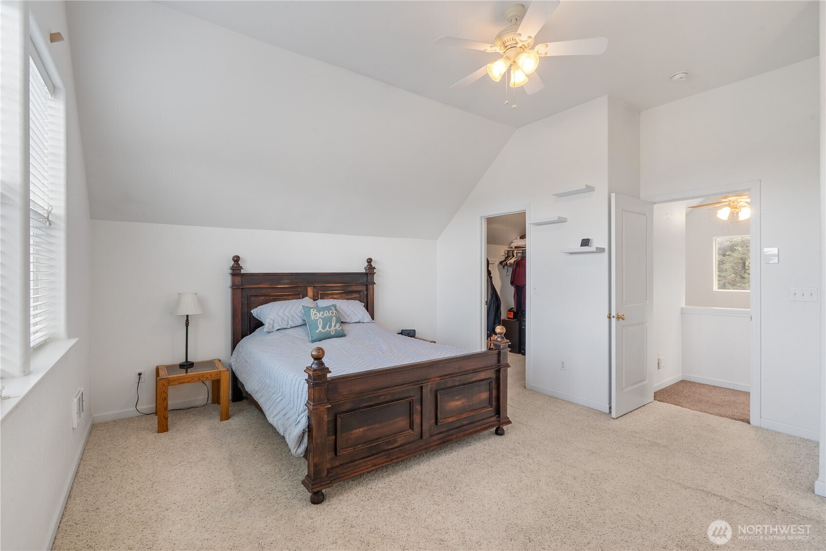 190 Ocean Shores Boulevard SW, Ocean Shores, WA 98569