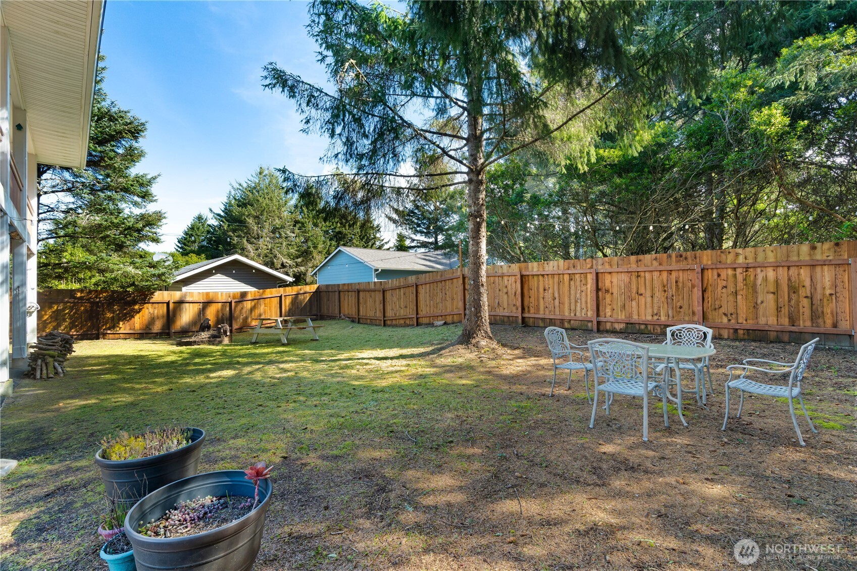 190 Ocean Shores Boulevard SW, Ocean Shores, WA 98569