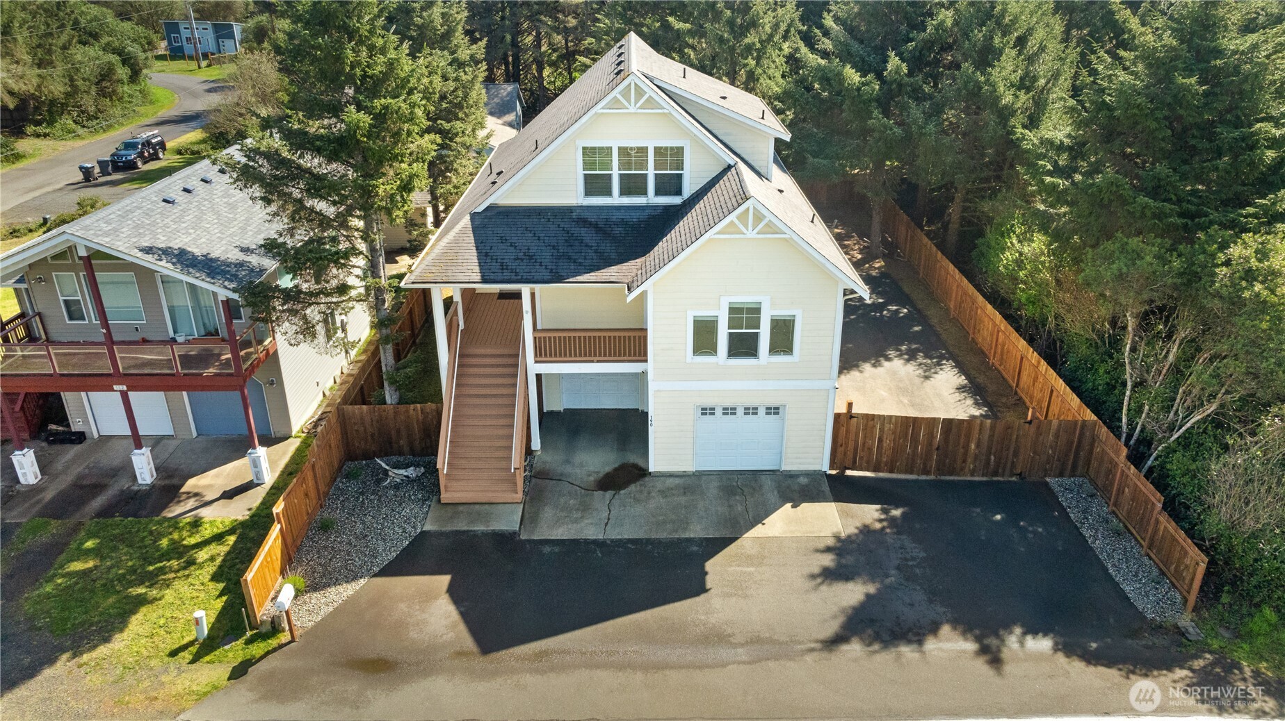 190 Ocean Shores Boulevard SW, Ocean Shores, WA 98569