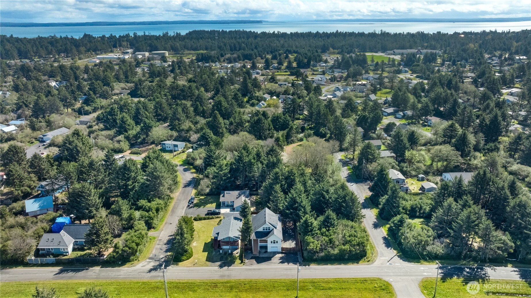 190 Ocean Shores Boulevard SW, Ocean Shores, WA 98569