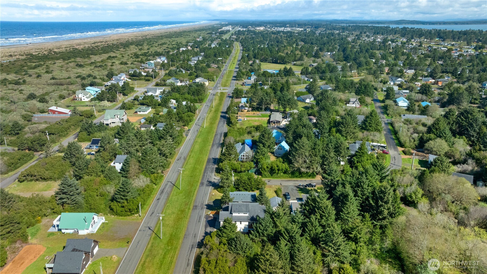 190 Ocean Shores Boulevard SW, Ocean Shores, WA 98569