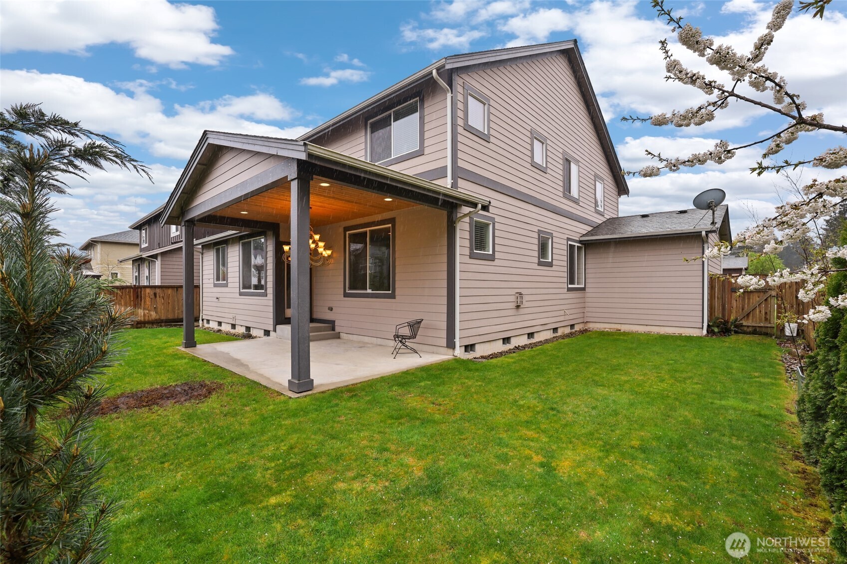 3828 20th Avenue NE, Olympia, WA 98506