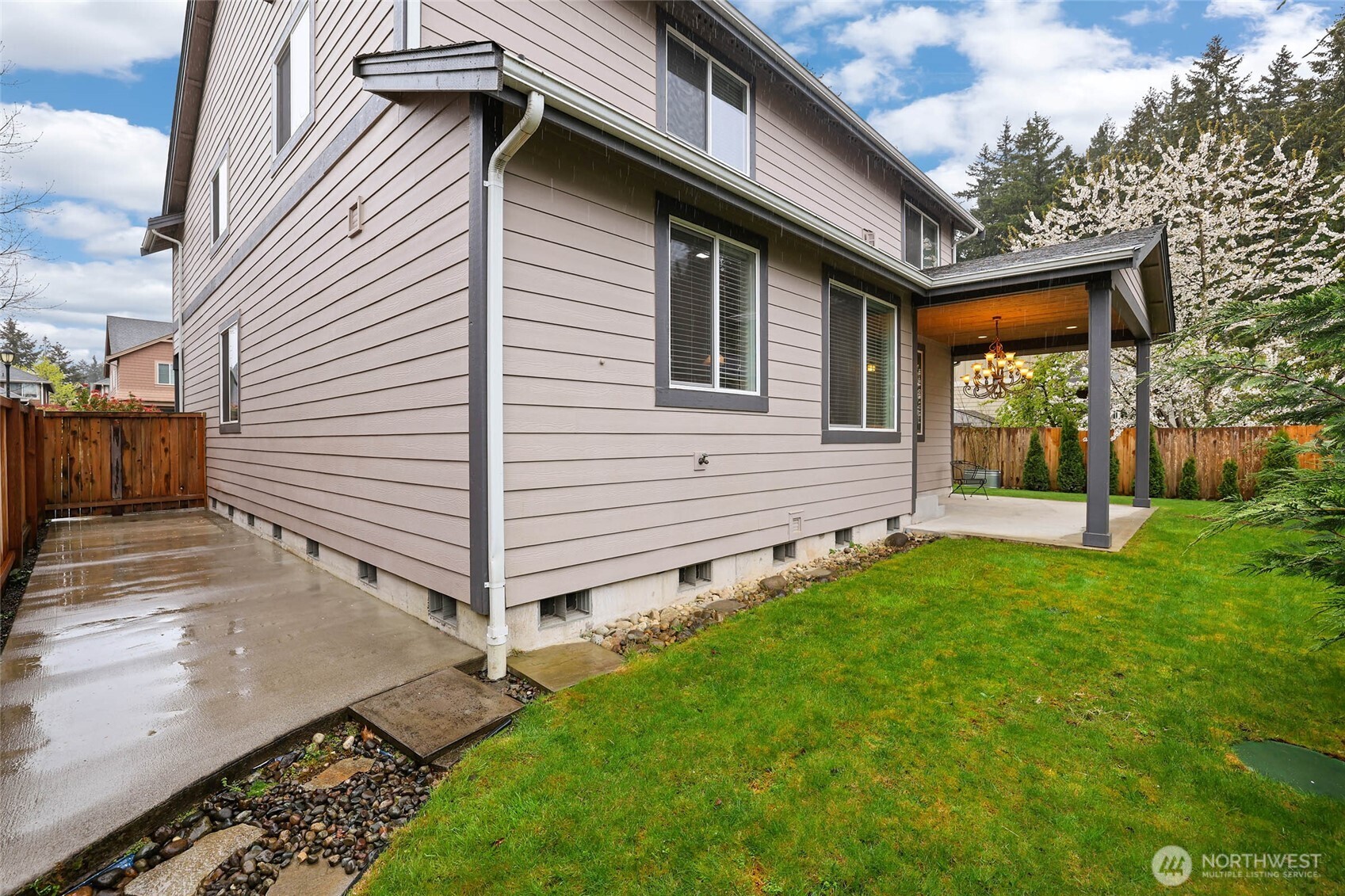 3828 20th Avenue NE, Olympia, WA 98506