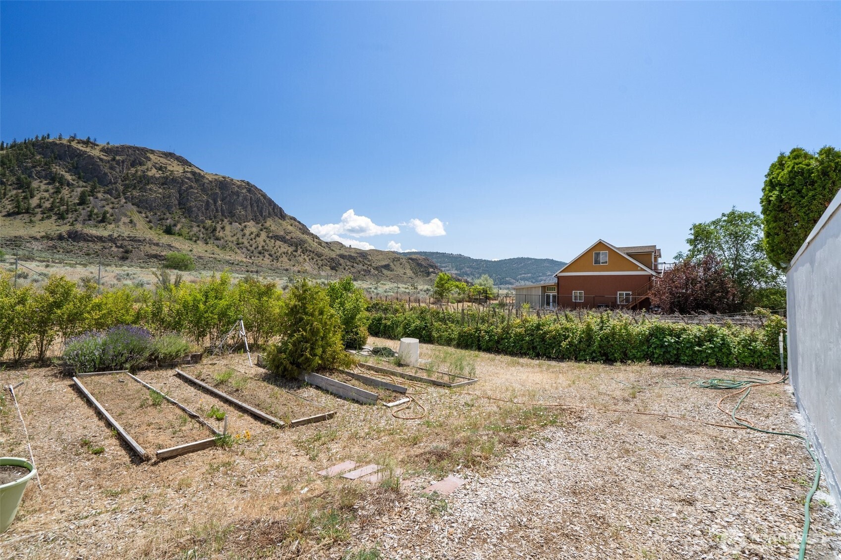 16 Westlund Drive , Oroville, WA 98844