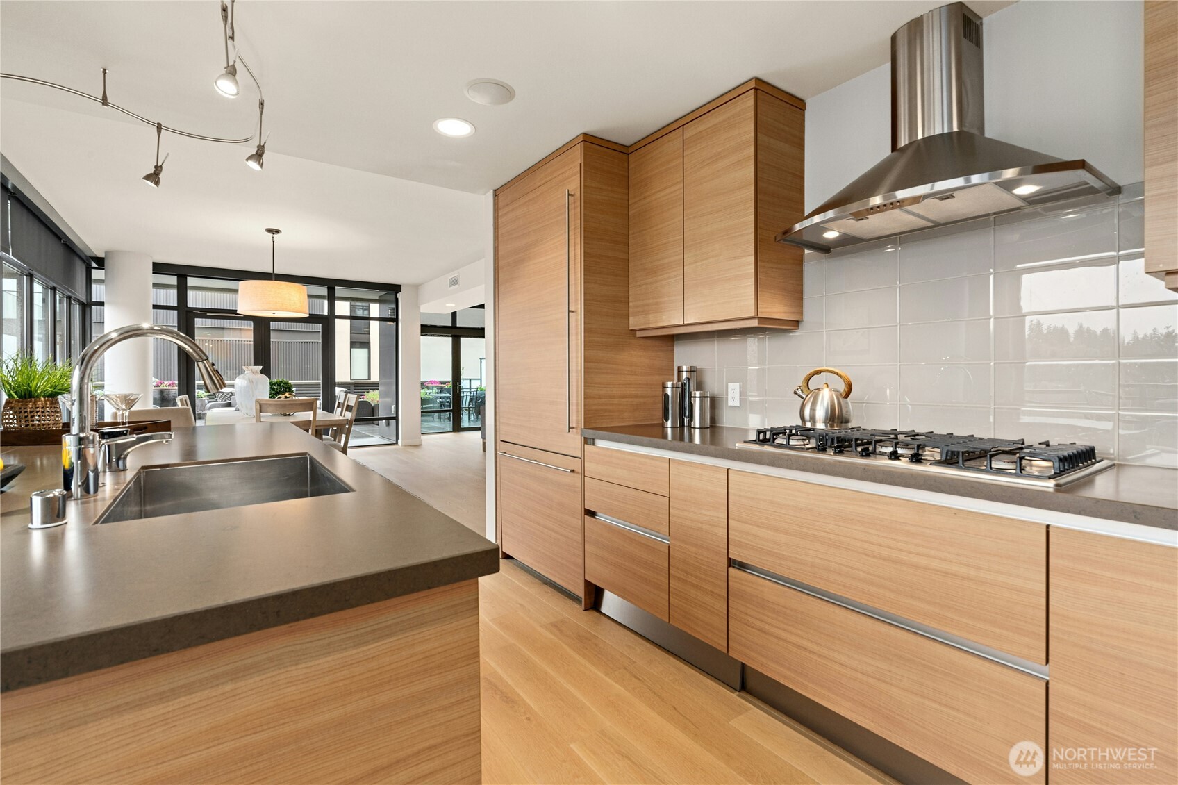 10000 Main Street #605, Bellevue, WA 98004