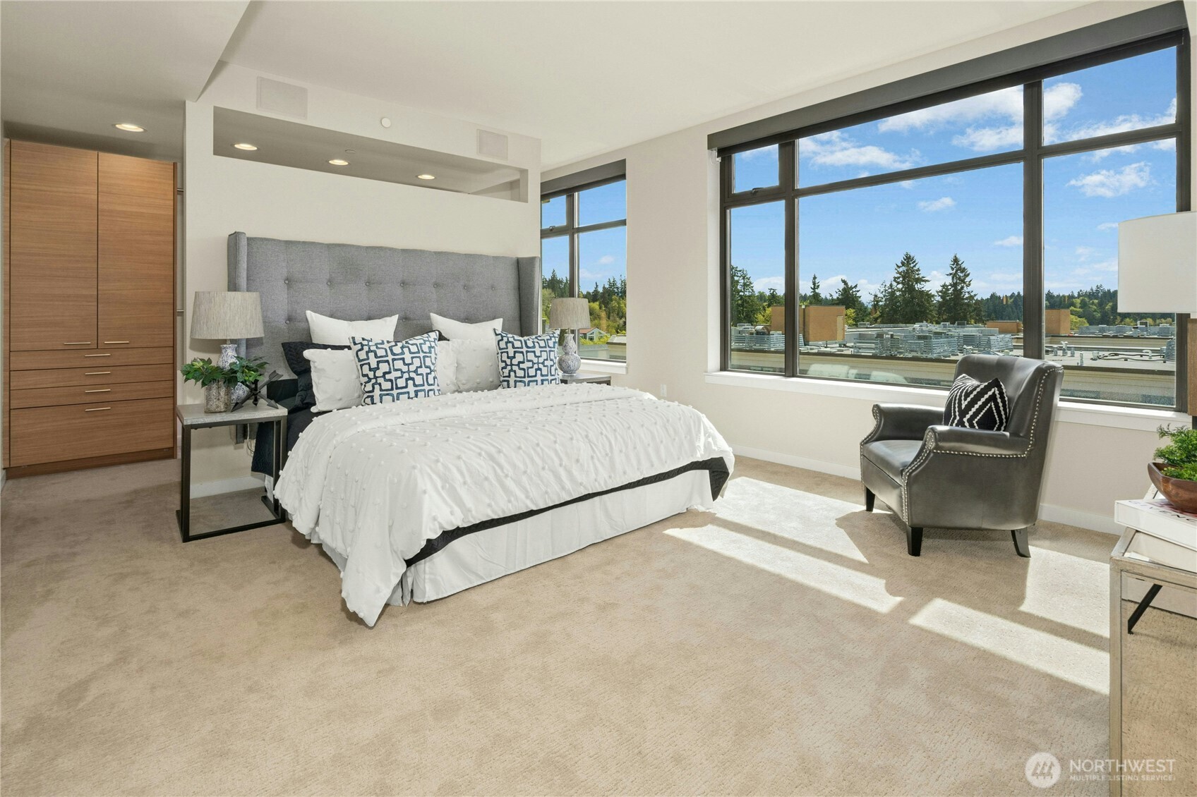 10000 Main Street #605, Bellevue, WA 98004