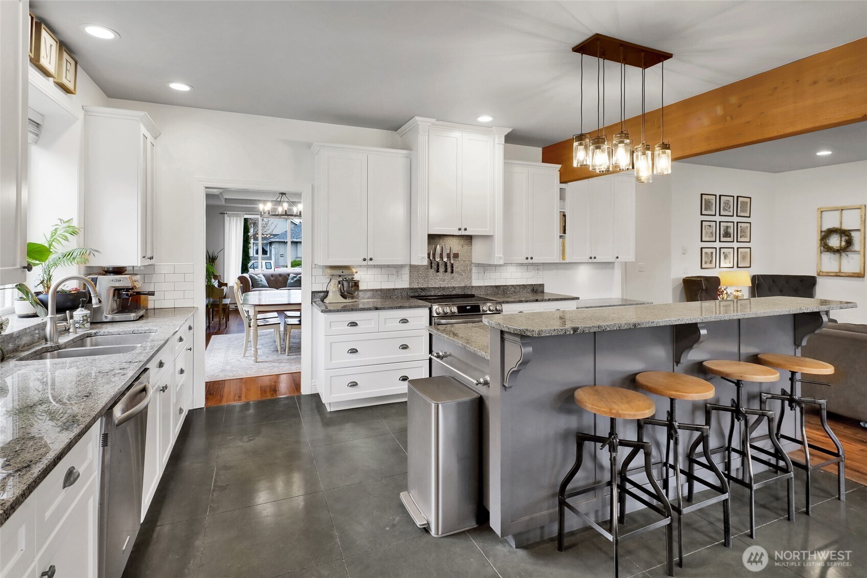 737 Sunrise Drive , Lynden, WA 98264