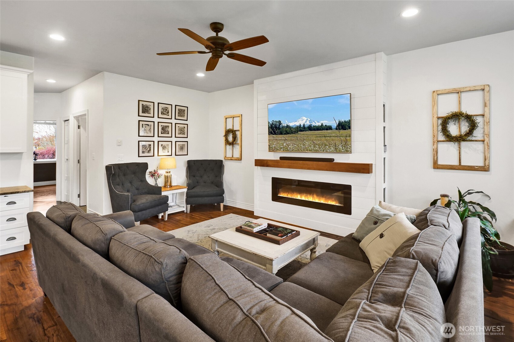 737 Sunrise Drive , Lynden, WA 98264
