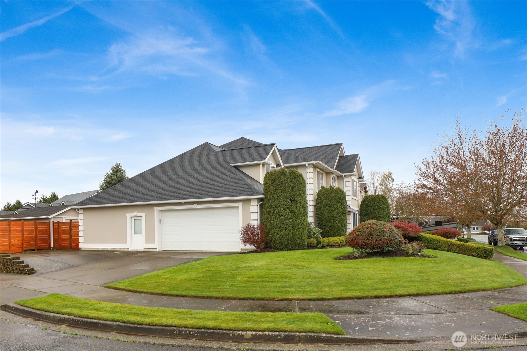 737 Sunrise Drive , Lynden, WA 98264