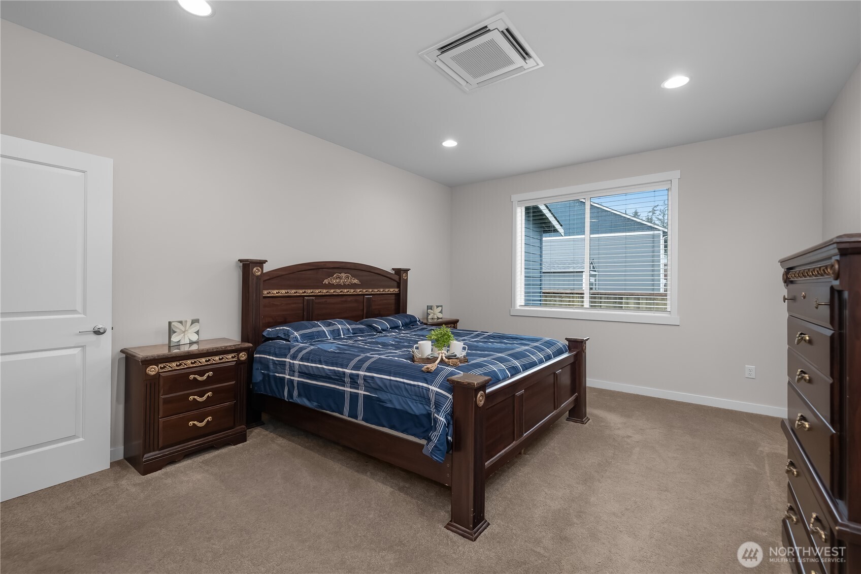 903 Cody Street SE, Rainier, WA 98576