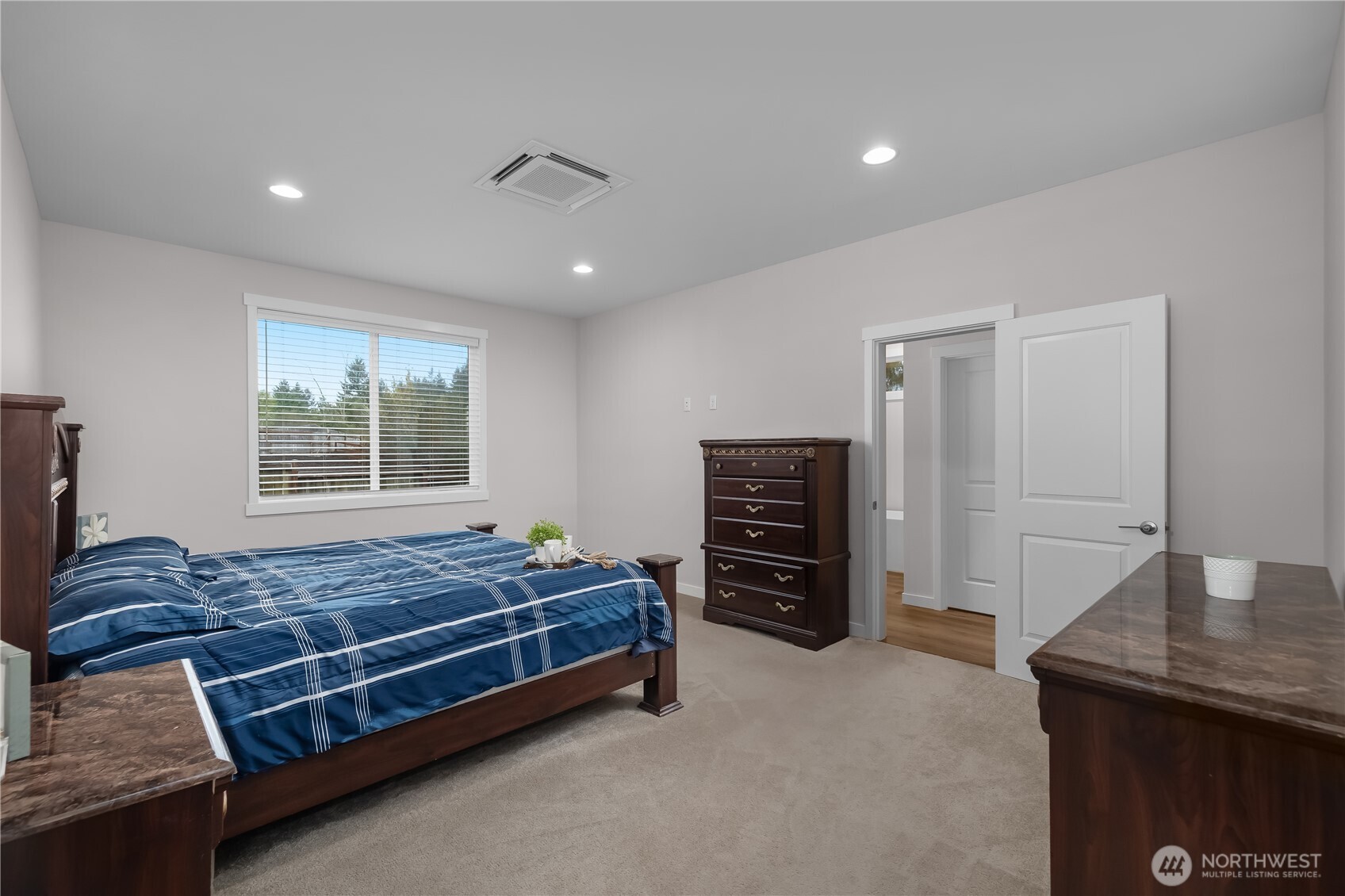 903 Cody Street SE, Rainier, WA 98576