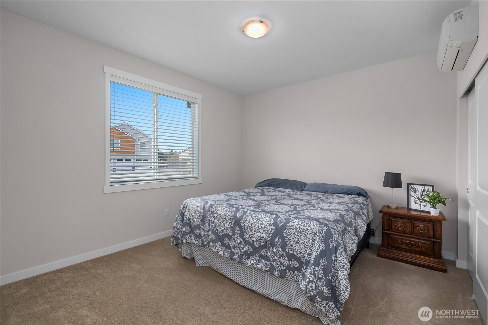 903 Cody Street SE, Rainier, WA 98576