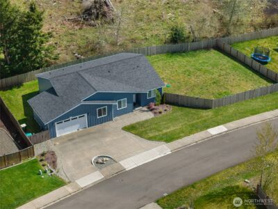 903 Cody Street SE, Rainier, WA 98576 - Photo 2