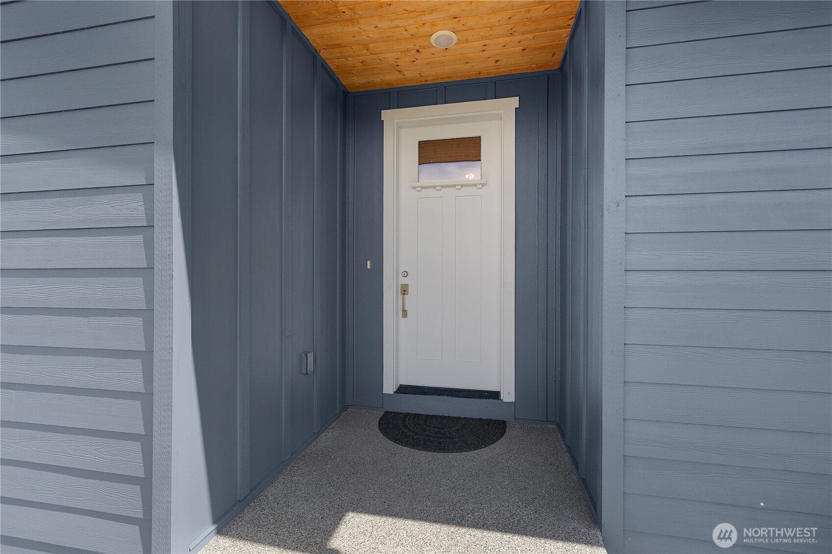 903 Cody Street SE, Rainier, WA 98576