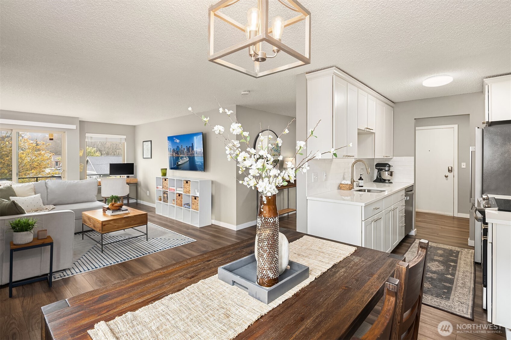 5501 11th Avenue NW #204, Seattle, WA 98107