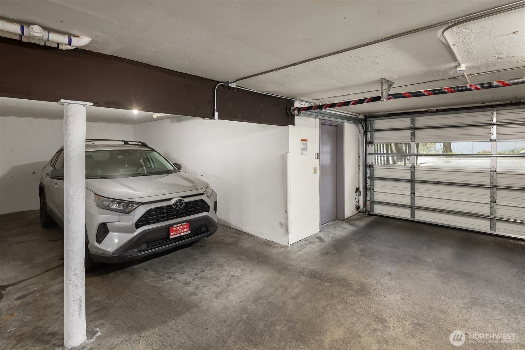 5501 11th Avenue NW #204, Seattle, WA 98107