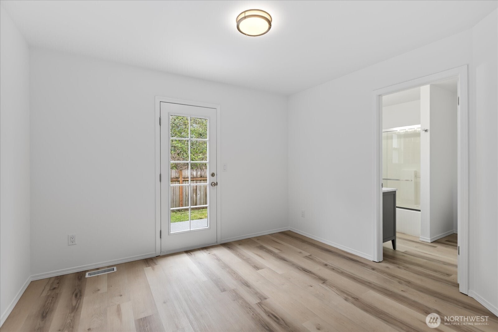 3311 Arbor Street , Mount Vernon, WA 98273