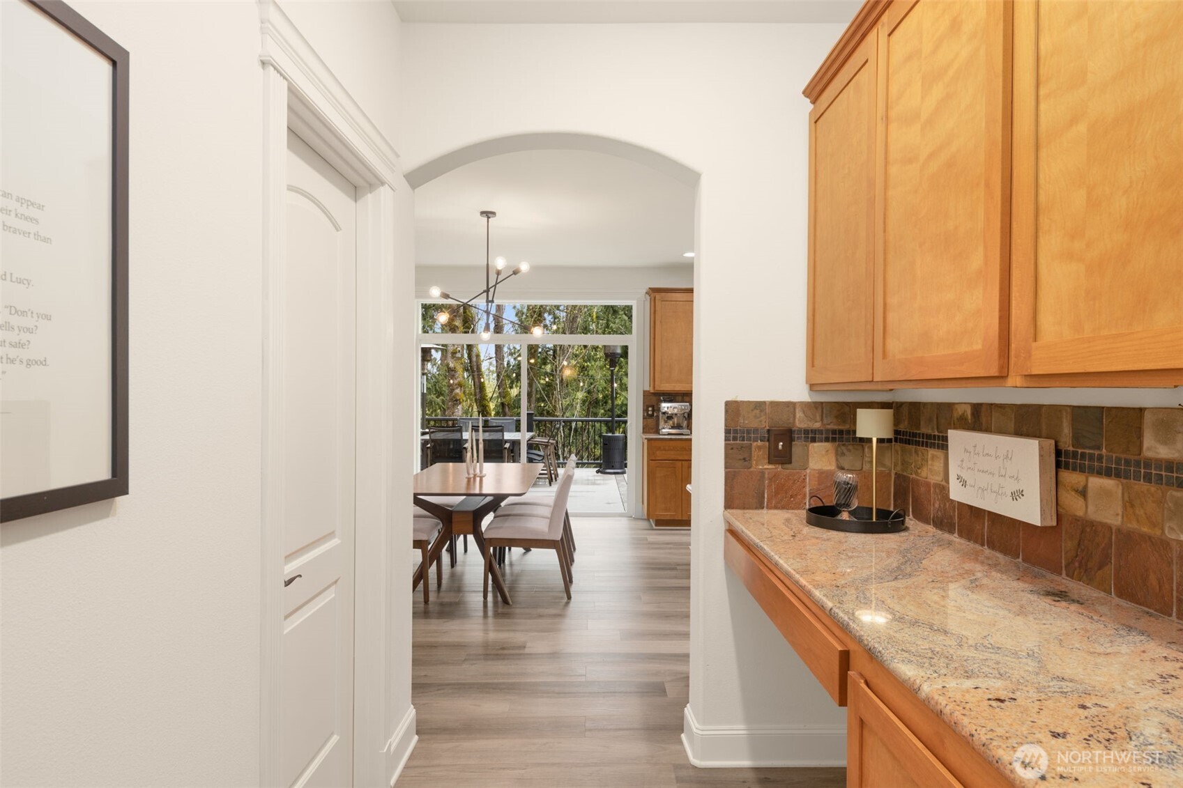 15820 104th Avenue NE, Bothell, WA 98011