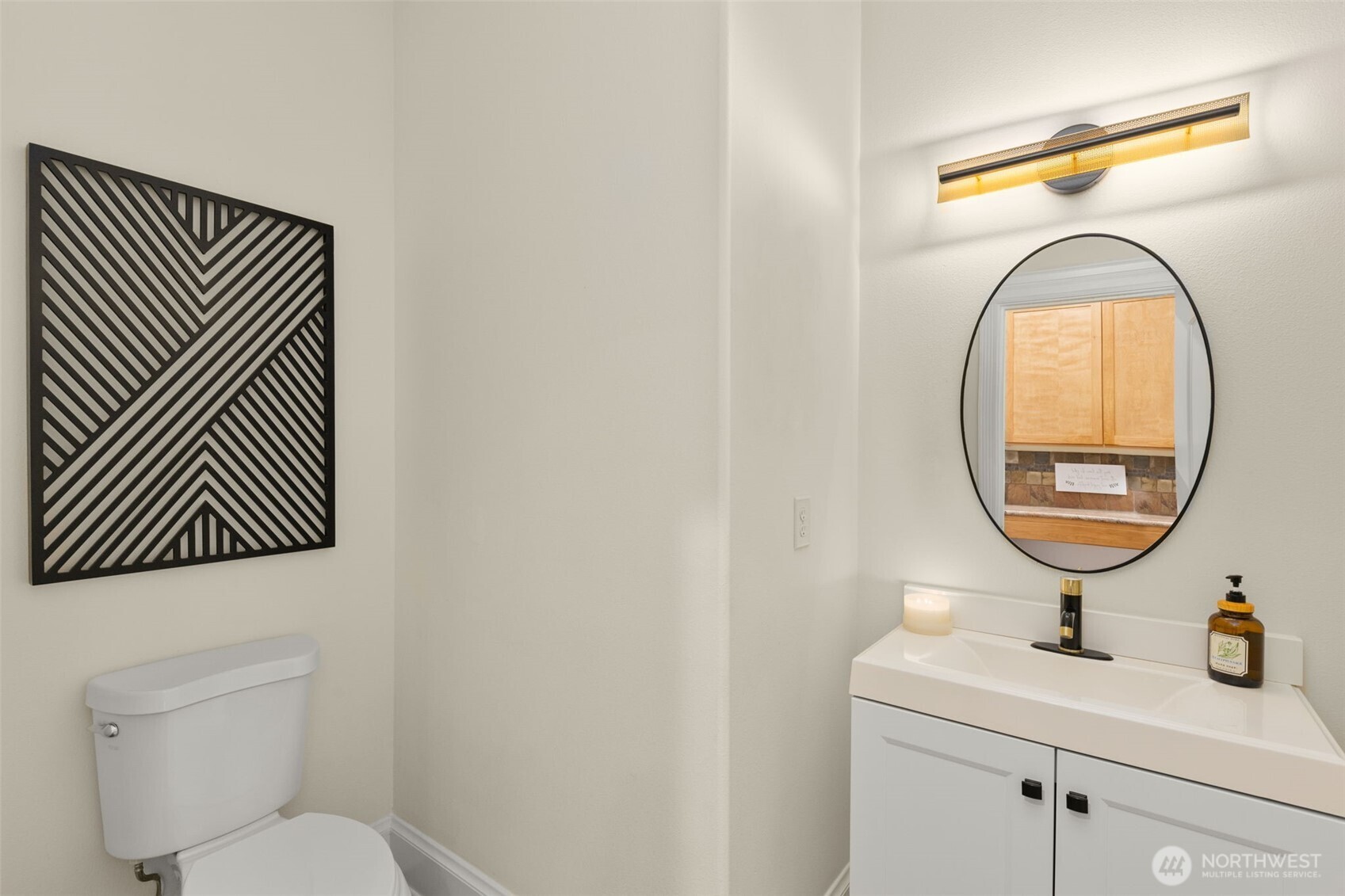 15820 104th Avenue NE, Bothell, WA 98011