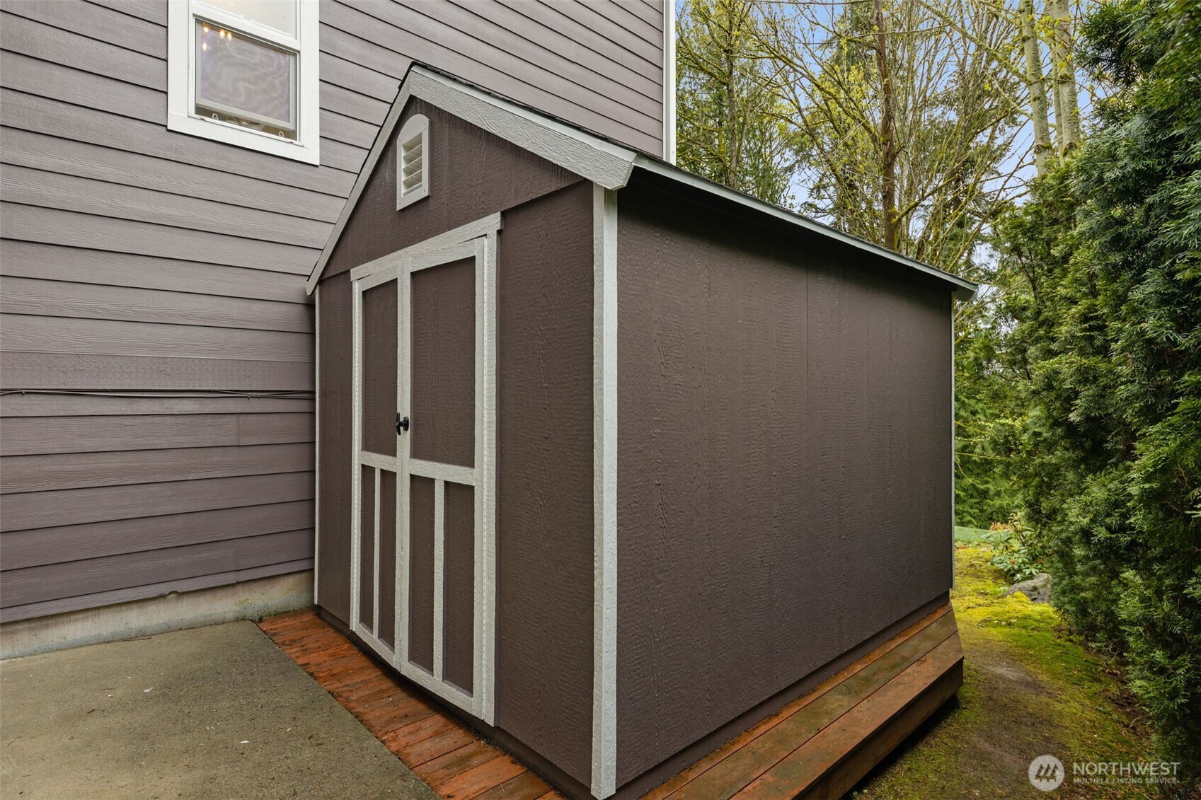 15820 104th Avenue NE, Bothell, WA 98011